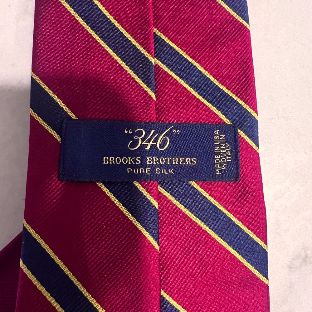 Brooks Brothers silk tie. Authentic. Like new